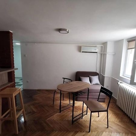 Nov Apartman U Mirnoj Ulici U Centru Beograda Экстерьер фото